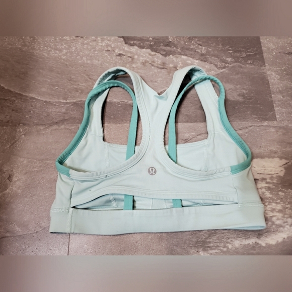 Lululemon Splendour Bra. Light and dark aqua (blue green) color. Size 4. Stain. - Picture 1 of 7